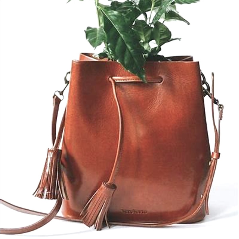 Beautiful VereVerto Bucket Bag